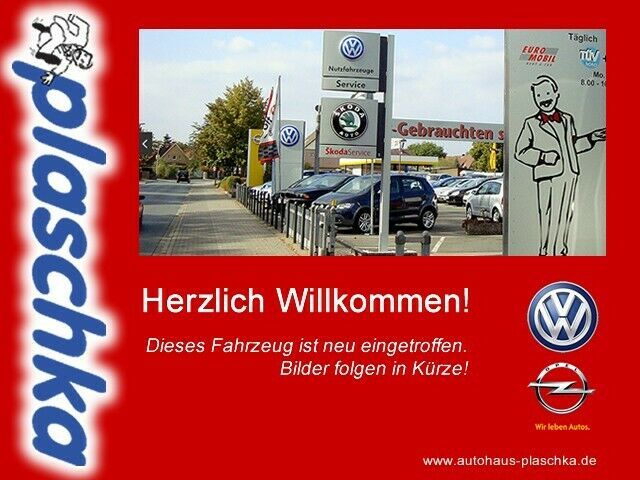 Volkswagen Golf VIII 2.0 TDI Life - Samsaru's Car Outlet