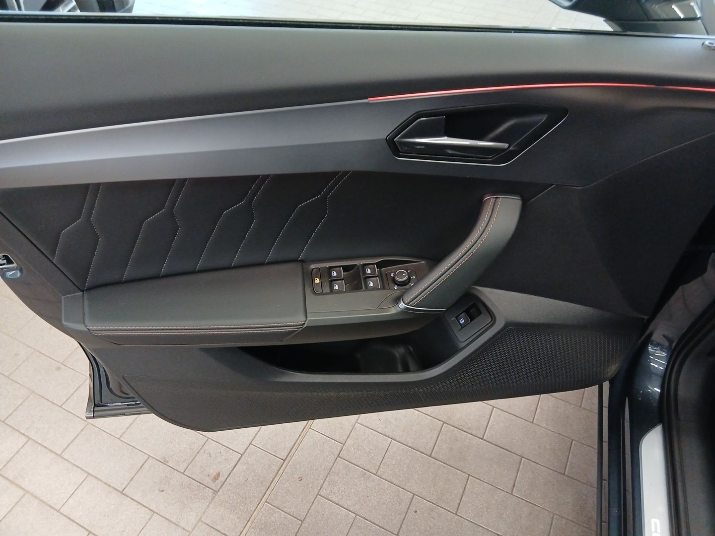 Cupra Formentor 1.4 e-Hybrid DSG *AHK*ACC*R-CAM*SHZ*