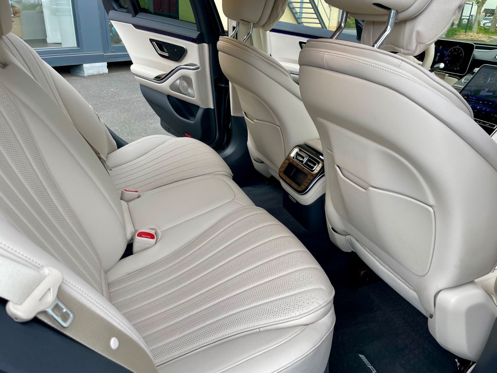 Mercedes-Benz S 580 4Matic AMG Line - Samsaru's Car Outlet