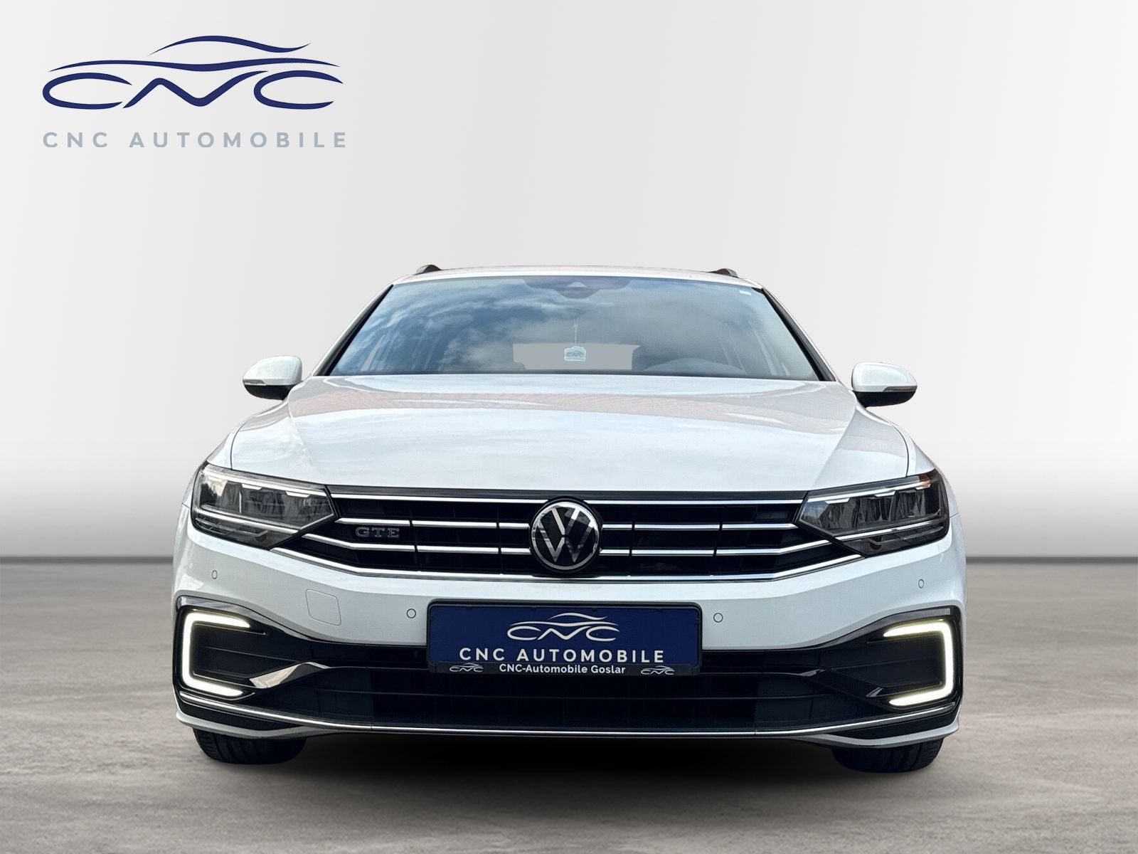 Volkswagen Passat Variant GTE DSG - Samsaru's Car Outlet