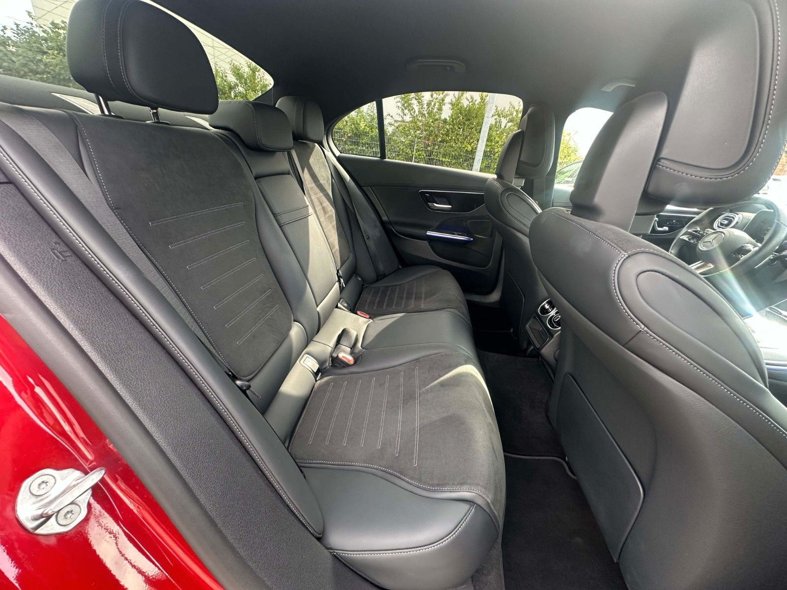 Mercedes-Benz C 200 C -Klasse Lim. 4Matic AMG Line - Samsaru's Car Outlet