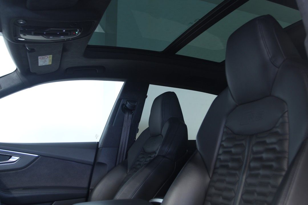 Audi RSQ8 Quattro MHEV 600CP