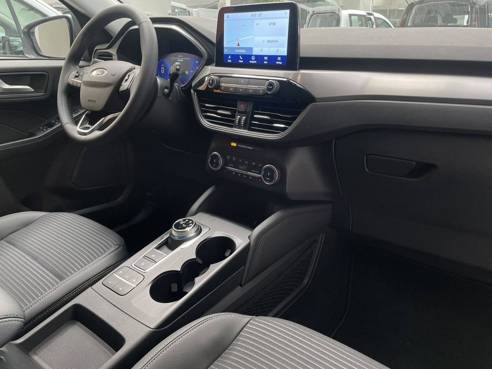 Ford Kuga Titanium X PHEV - Samsaru's Car Outlet