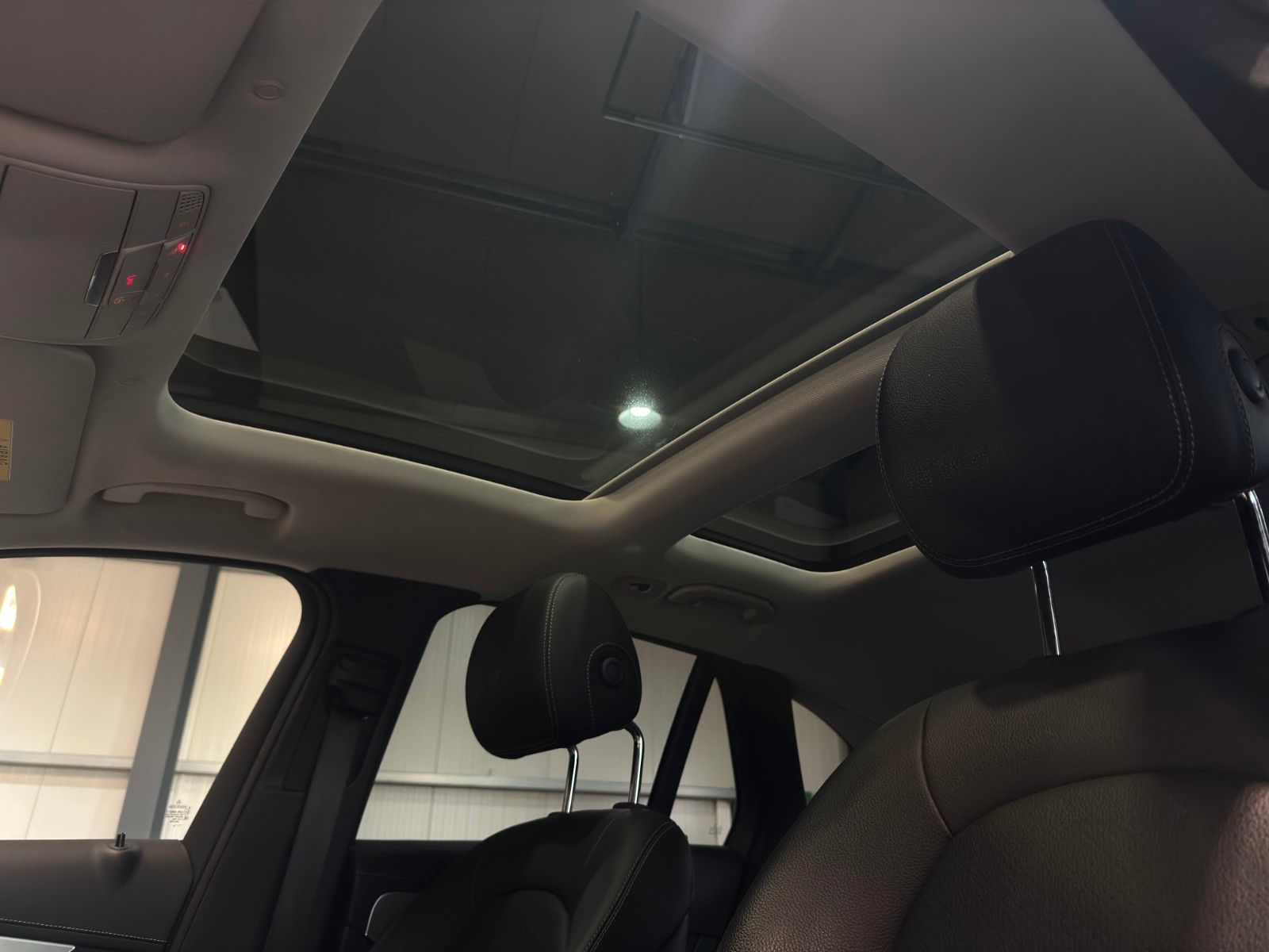 Mercedes-Benz GLC 300de/4Matic/1.Hand/Memory/AHK