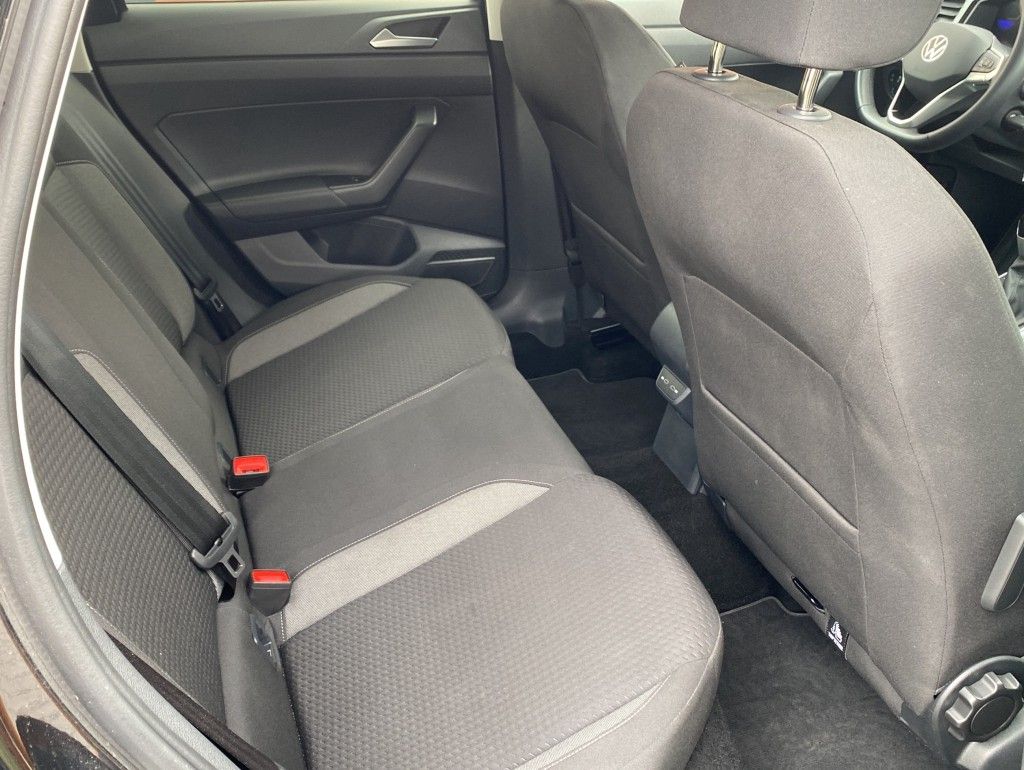Volkswagen Taigo 1.0 TSI Life - Samsaru's Car Outlet