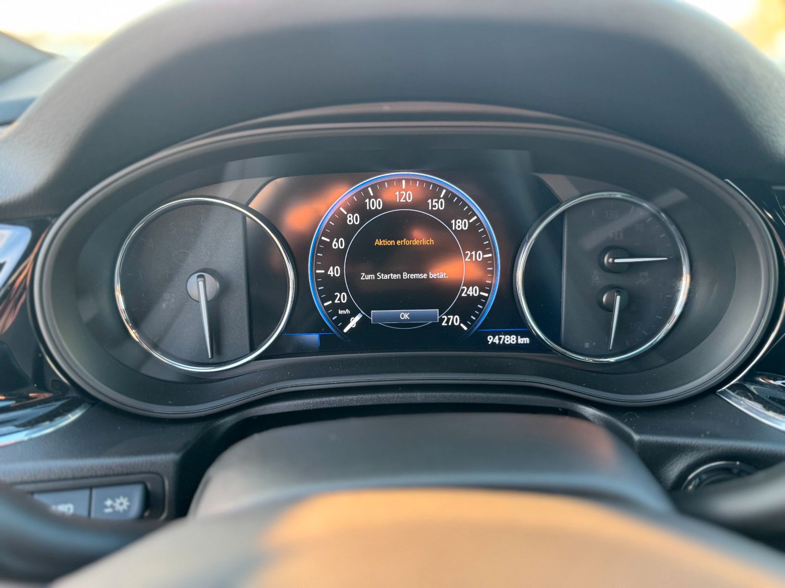 Opel Insignia Sports Tourer Elegance 2.0D - Samsaru's Car Outlet