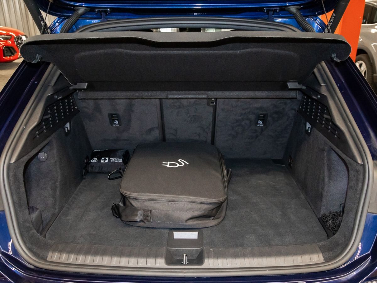 Audi A3 Sportback 40 TFSI e S line - Samsaru's Car Outlet
