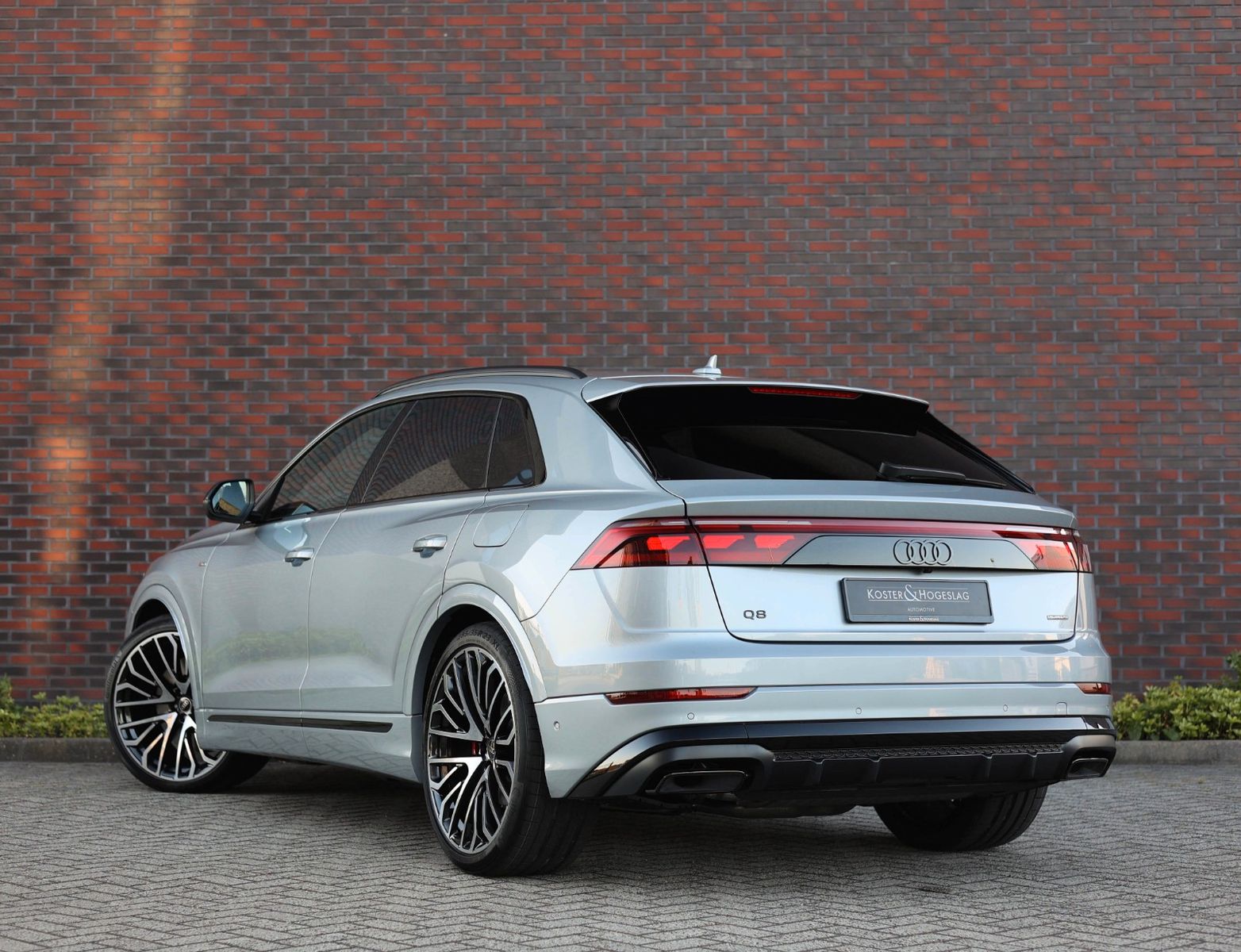 Audi Q8 60 TFSIe Quattro - Samsaru's Car Outlet