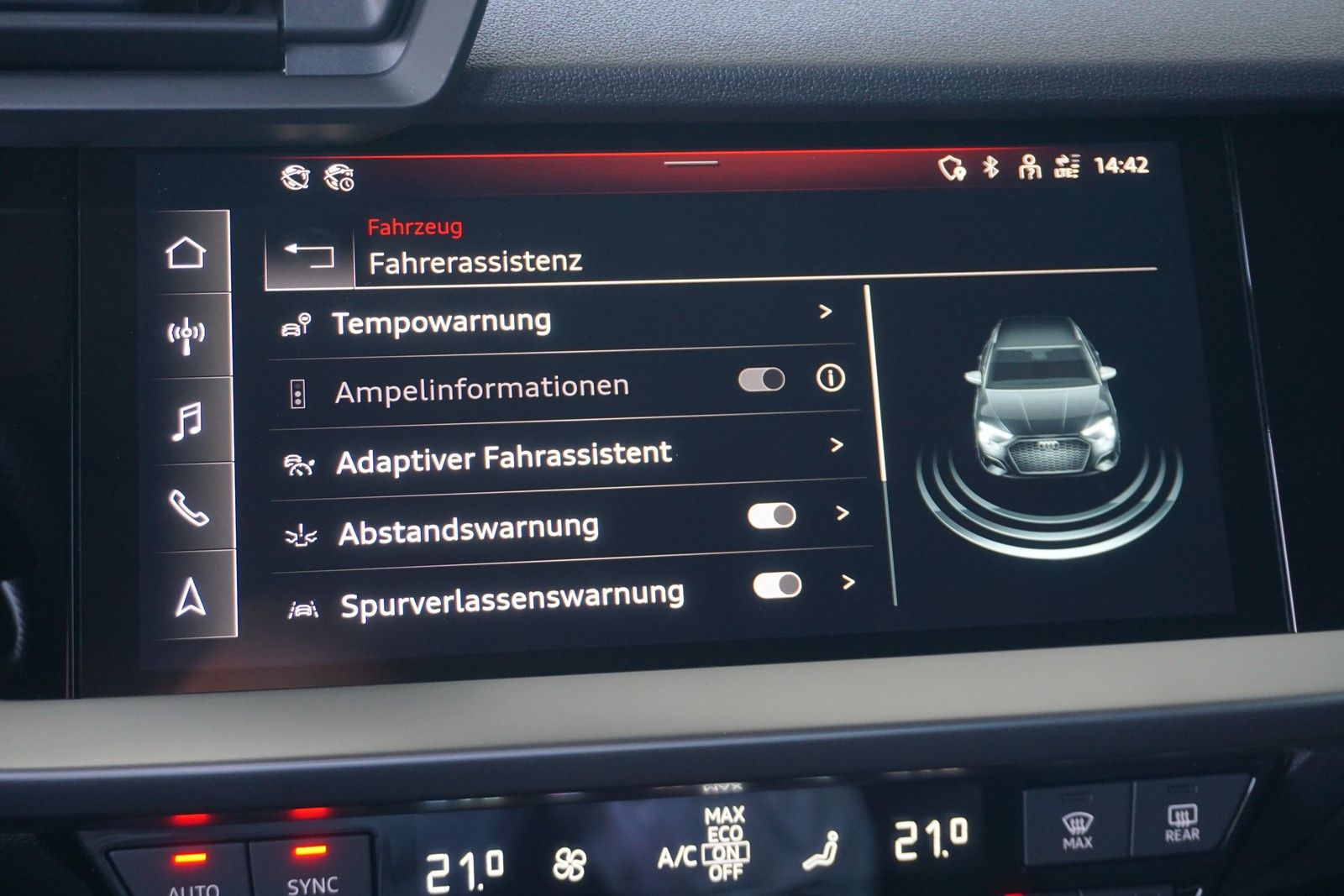 Audi A3 Sportback 45 TFSI e S line - Samsaru's Car Outlet