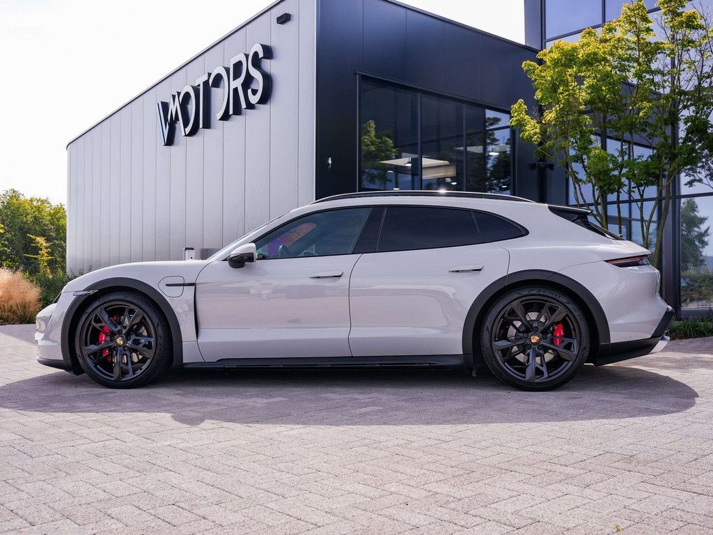 Porsche Taycan Cross Turismo 4S 93.4 kWh - ACC - Bose -