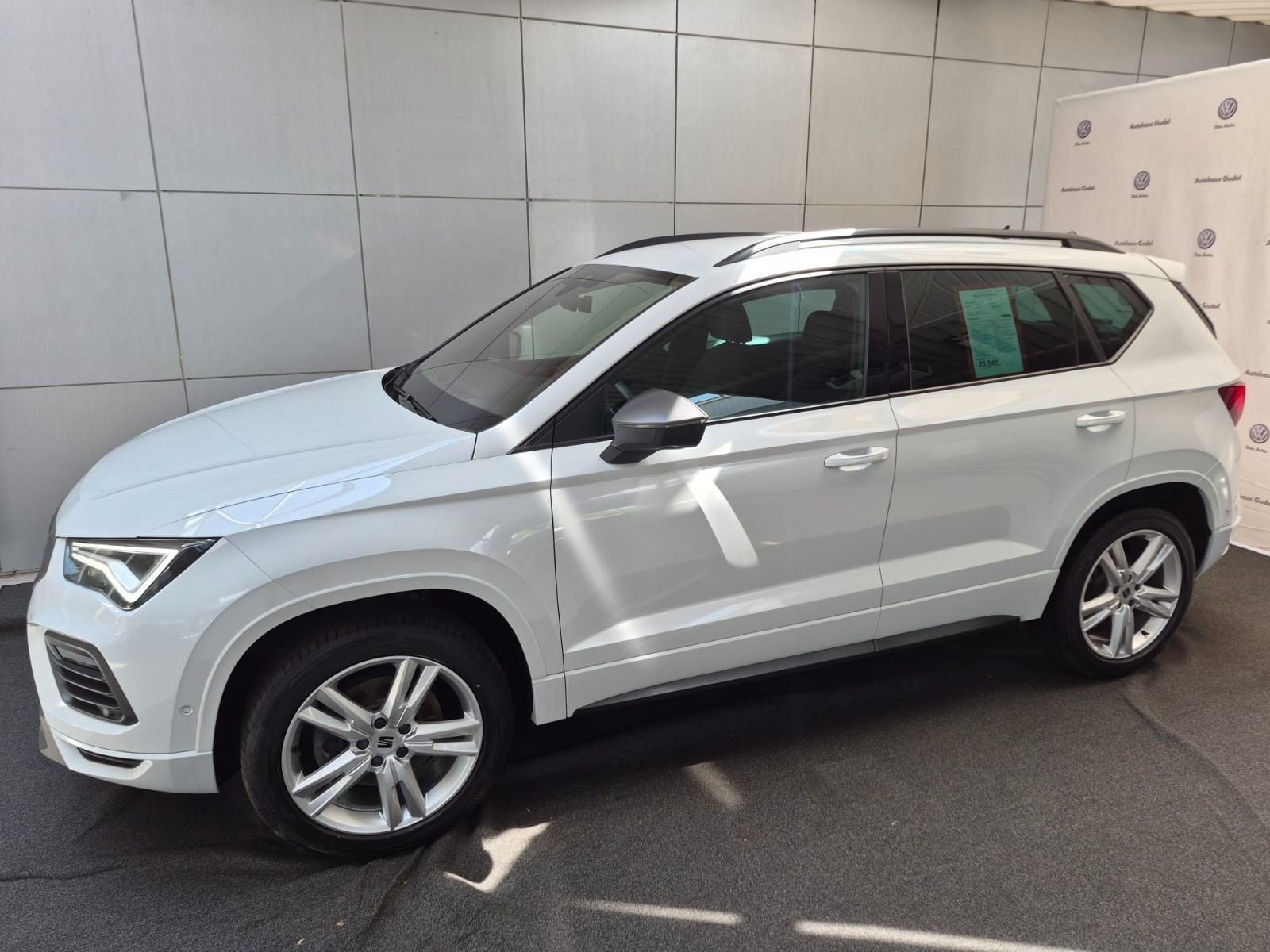 Seat Ateca FR 2.0 TDI DSG AHK Beats Kamera ACC SideA.