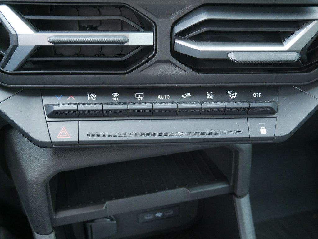 Dacia Duster Journey HYBRID 140 - Samsaru's Car Outlet