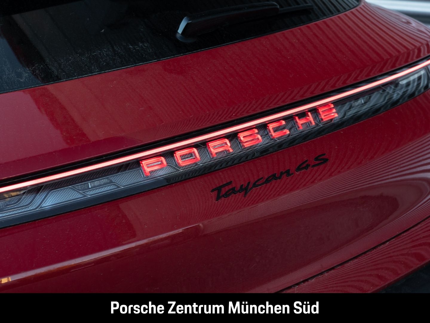 Porsche Taycan 4S Cross Turismo InnoDrive Surround-View
