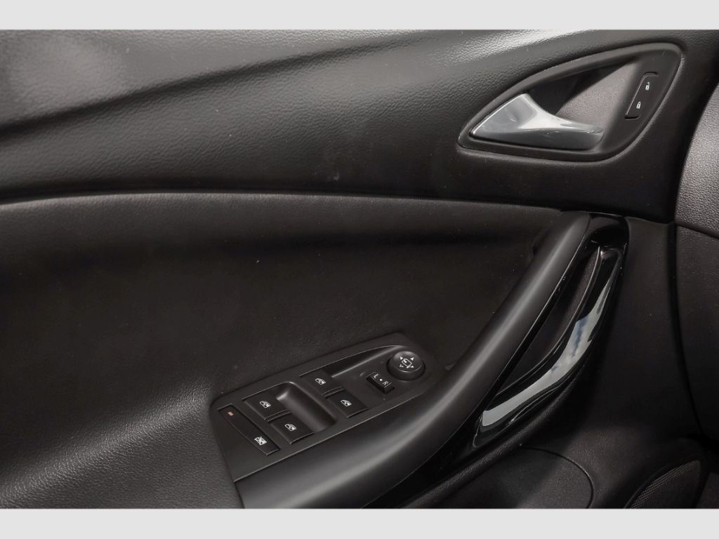Opel Astra K Ultimate - Samsaru's Car Outlet