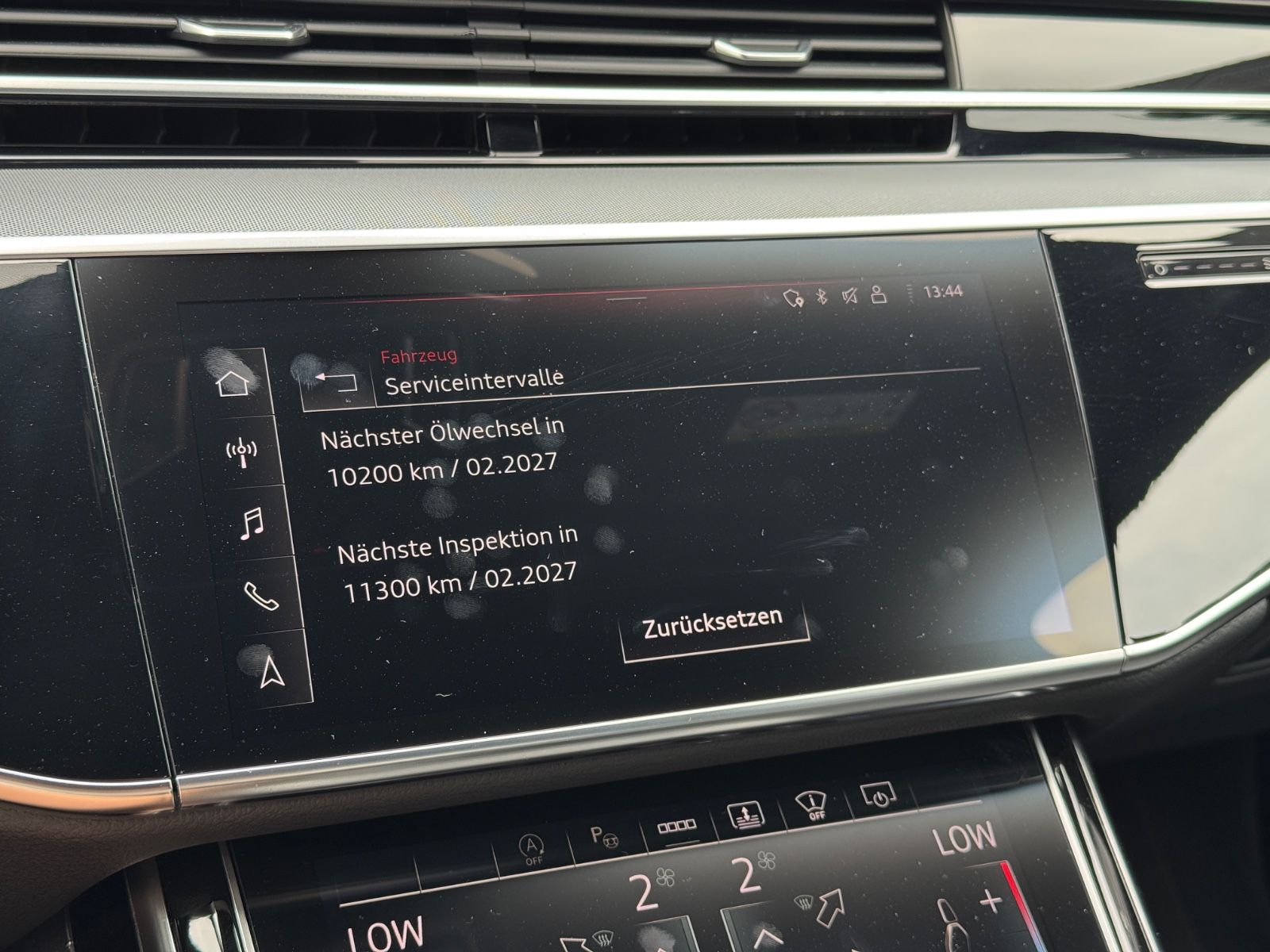 Audi A8 55 TFSI quattro S-line - Samsaru's Car Outlet
