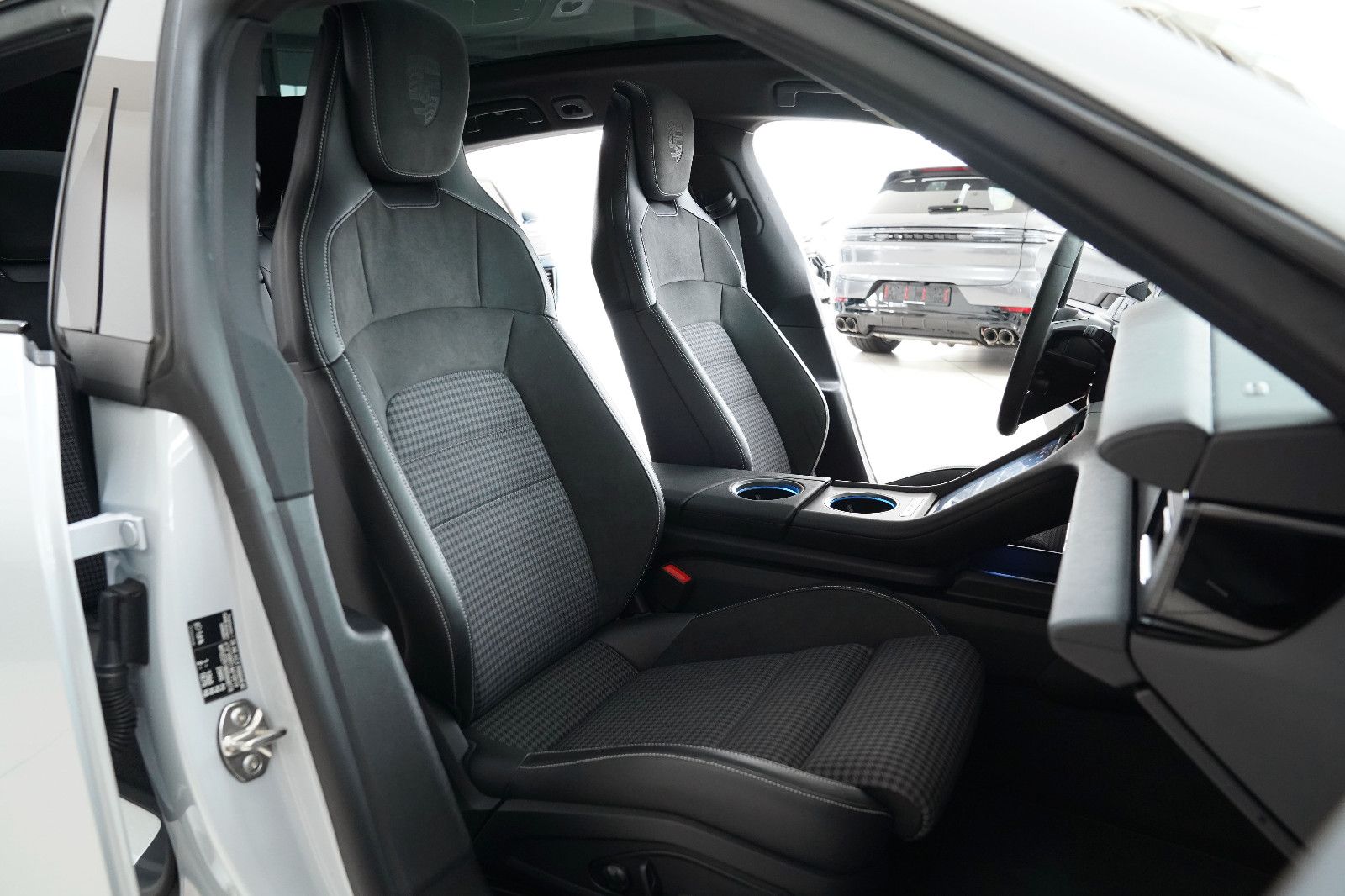 Porsche Taycan Cross Turismo 4S LCI Aero-Design BOSE Pan