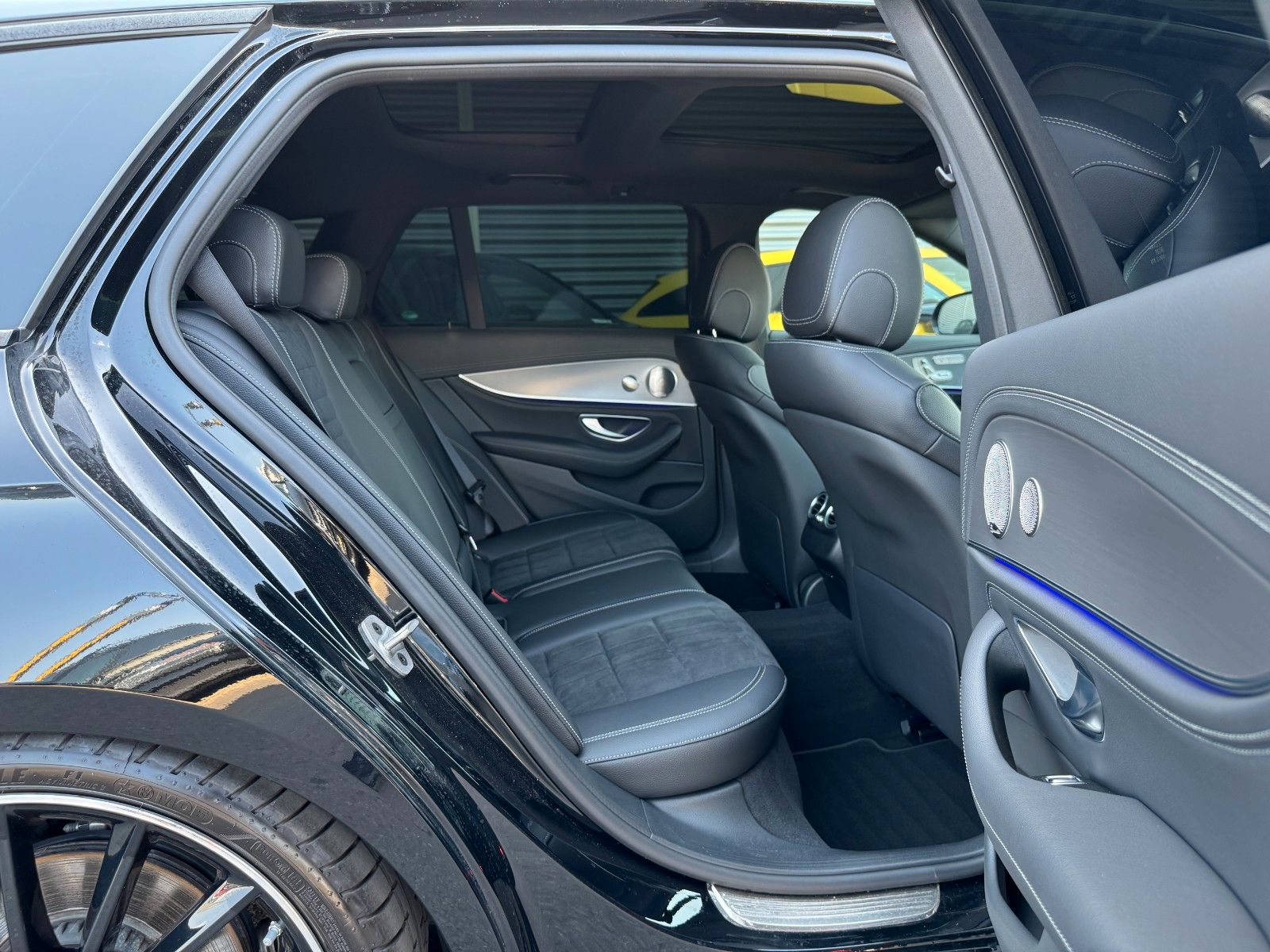 Mercedes-Benz E 400d 4M AMG+Burm+Pano+AHK+Distr+Memory+Night