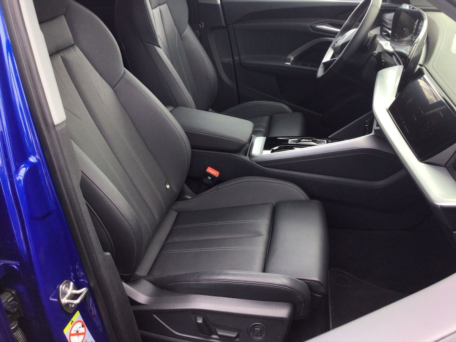 Audi Q5 TFSI Q 2x S LINE PANO LEDER LM21 AHK