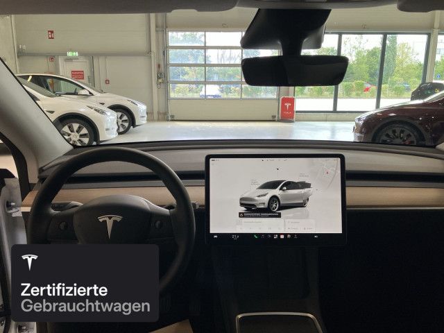 Tesla Model Y Rear-Wheel Drive