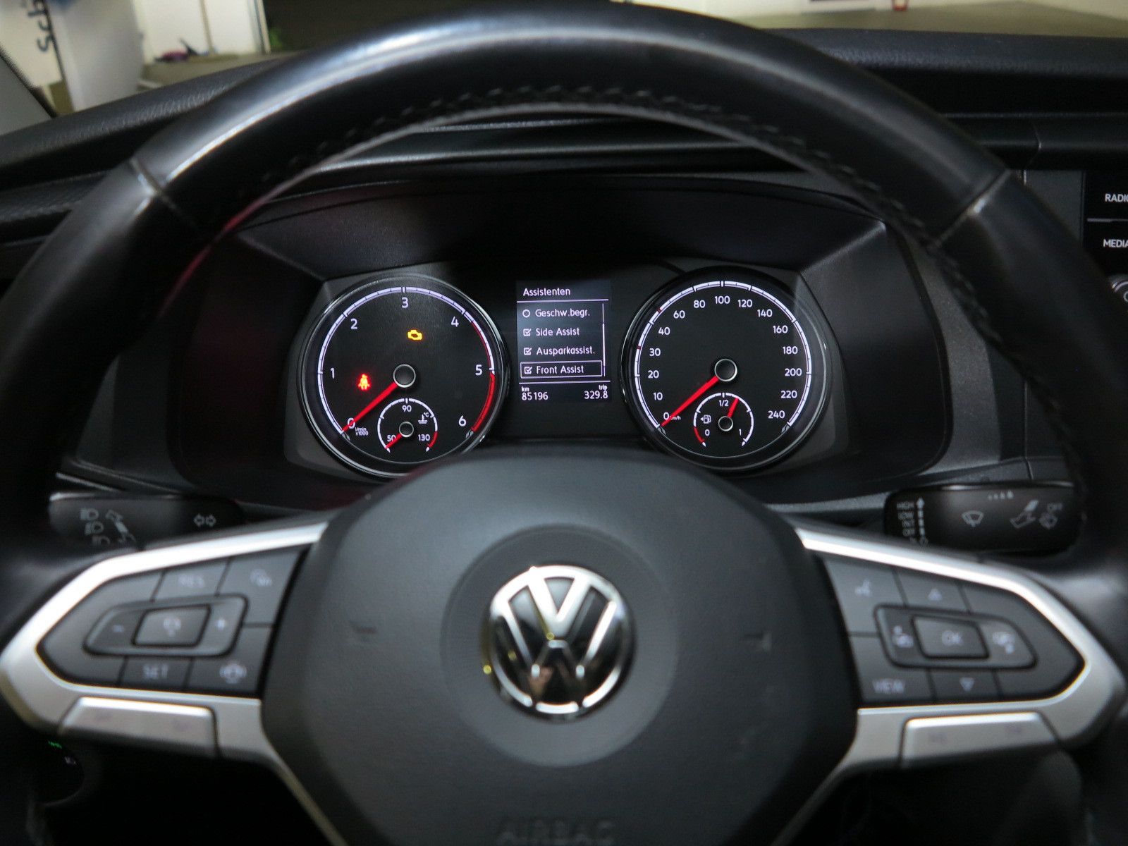 Volkswagen Transporter T6.1 TDI2.0 SCR DSG7 Lang Navi Klima