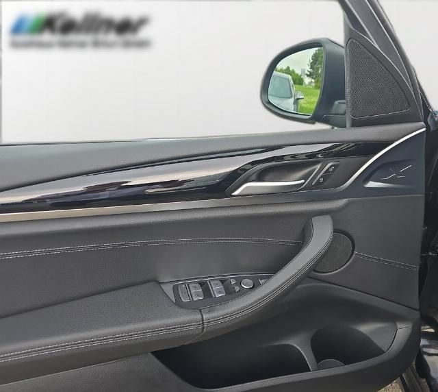 BMW X3 xDrive30d - Samsaru's Car Outlet