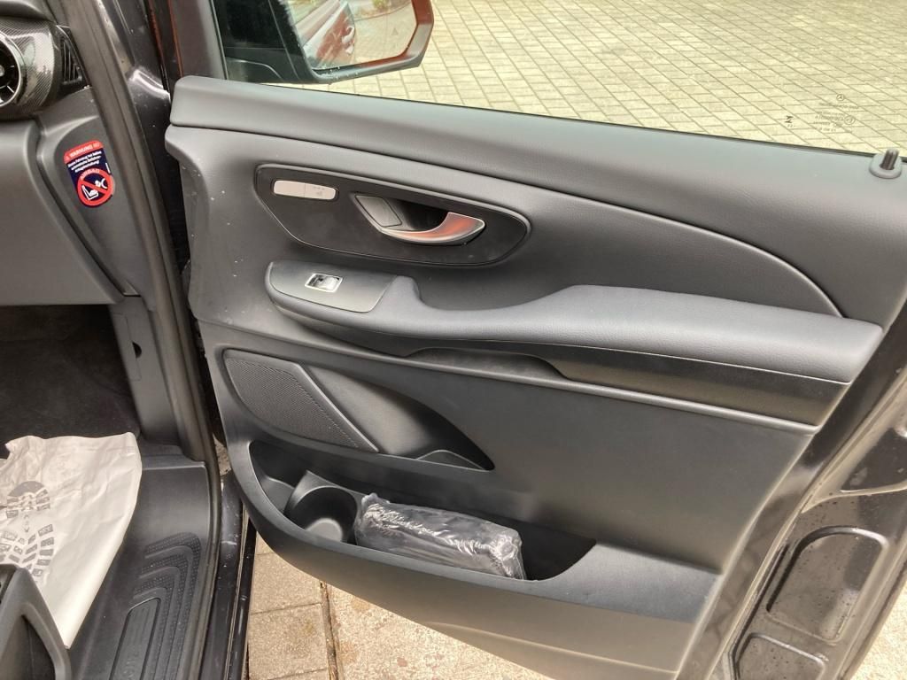 Mercedes-Benz V 250 d lang 4x4 Edition - Samsaru's Car Outlet