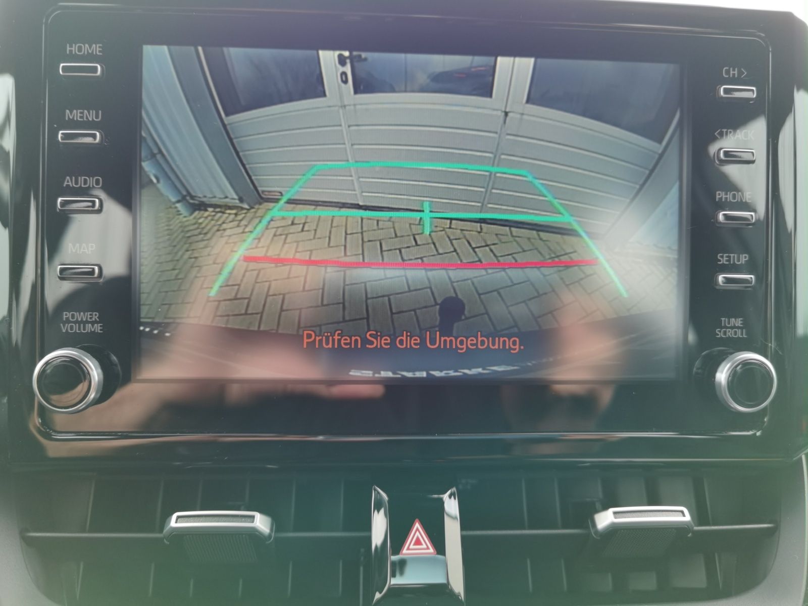 Toyota Corolla Touring Sports 2.0 Hybrid Comfort - Samsaru's Car Outlet