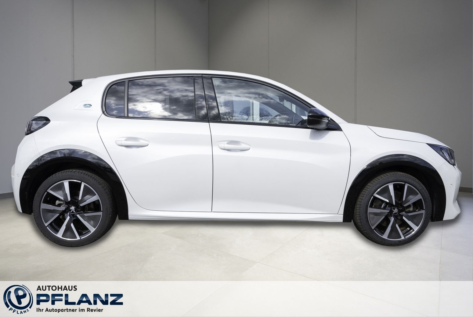 Peugeot e-208 GT Pack - Samsaru's Car Outlet