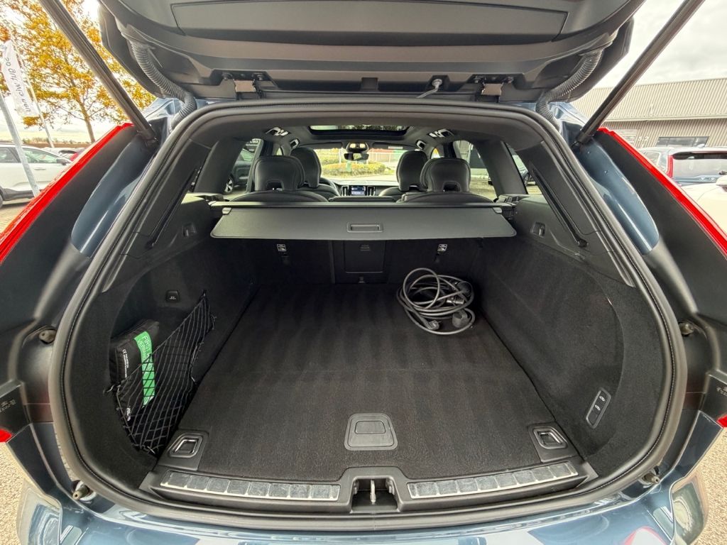 Volvo XC60 R Design Recharge Plug-In Hybrid T6 AWD Sta