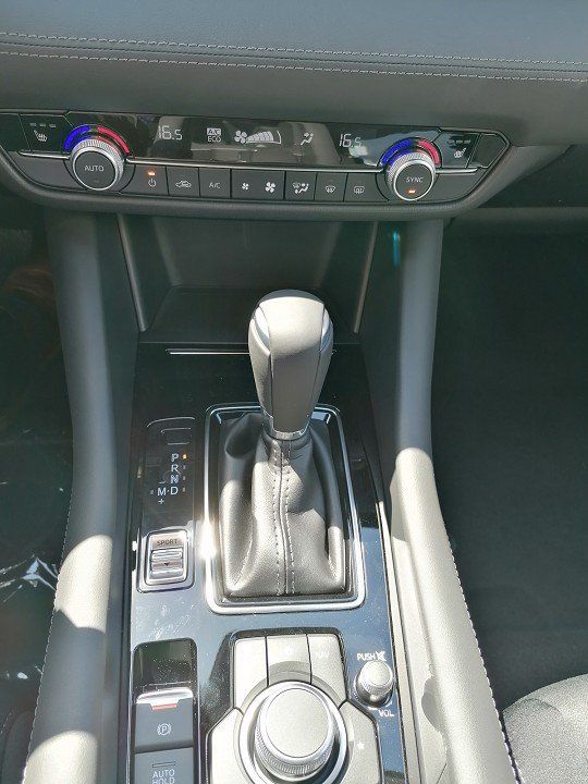 Mazda 6 2.0L SKYACTIV G 165ps 6AT FWD CENTER-LINE