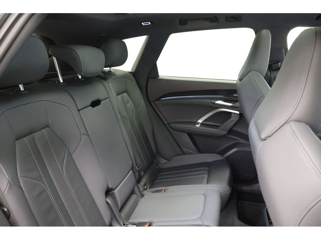 Audi Q5 2.0 TDI quattro S-line S-tronic,Navi,LED,AHK