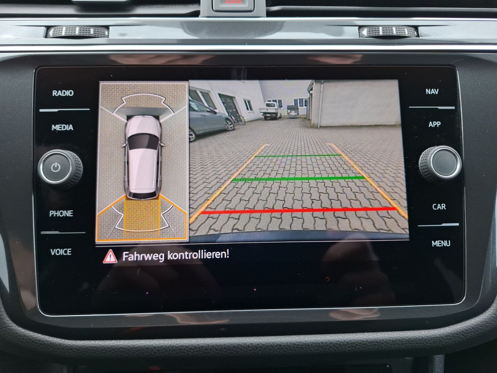 Volkswagen Tiguan Allspace TDI Elegance DSG 4M Standhzg Mat
