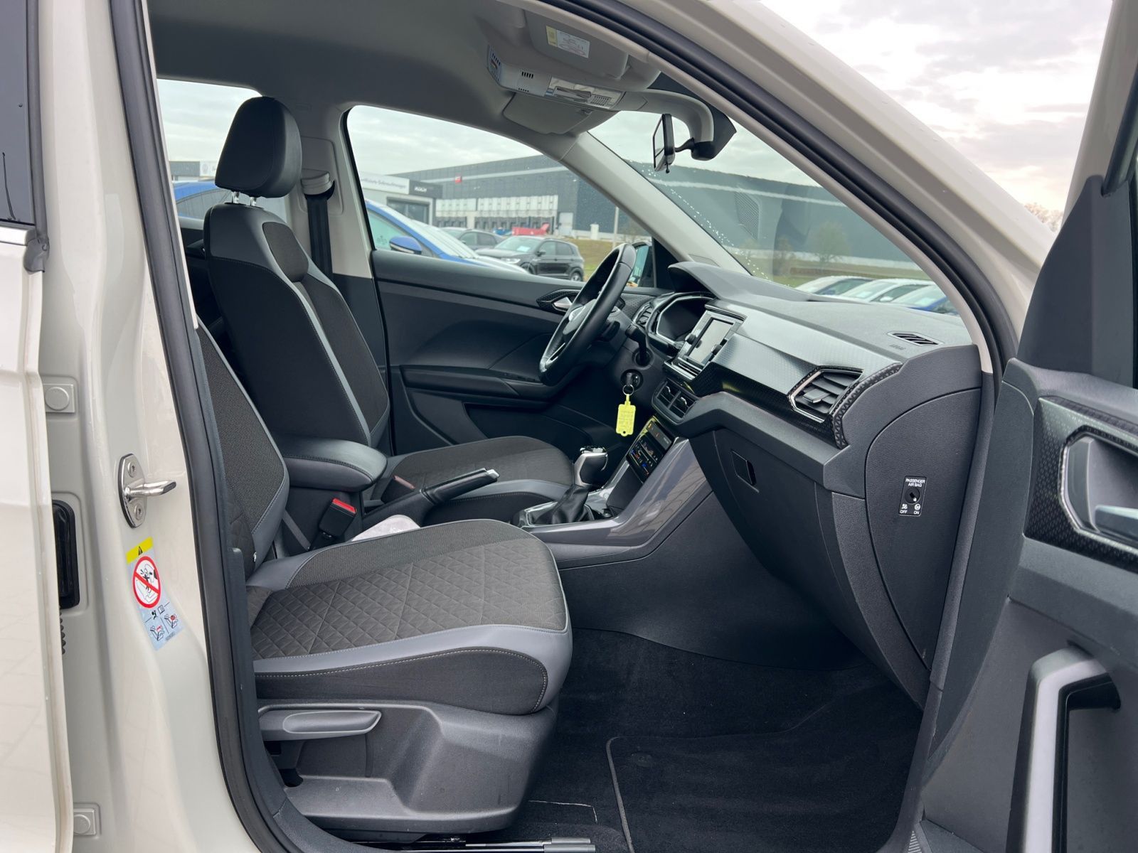 Volkswagen T-Cross 1.5TSI Style DSG - Samsaru's Car Outlet