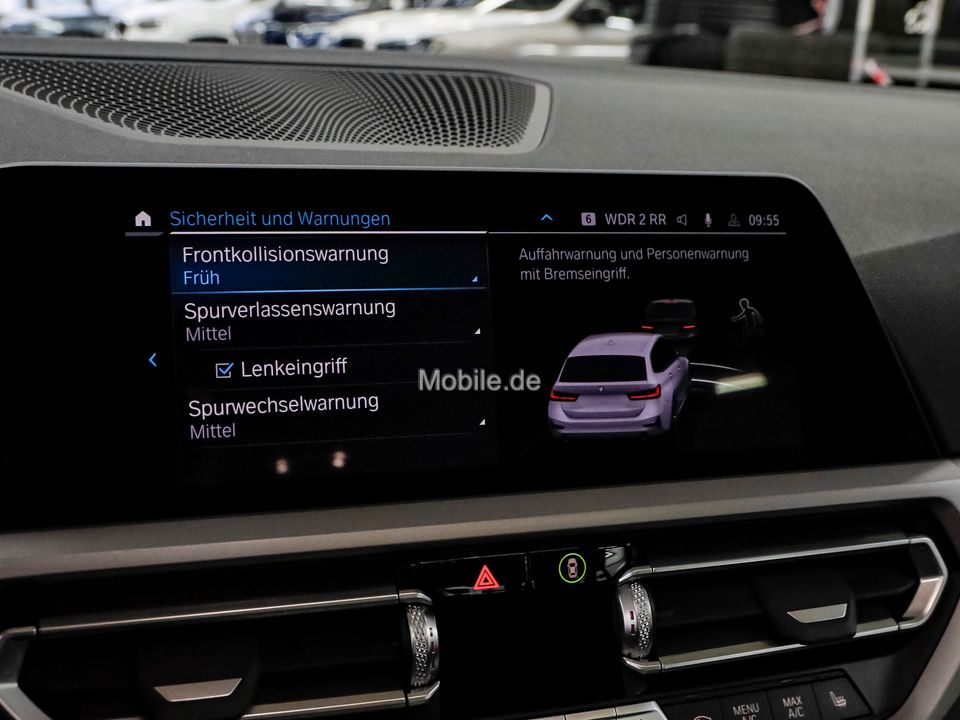 BMW 330e Touring Advantage - Samsaru's Car Outlet