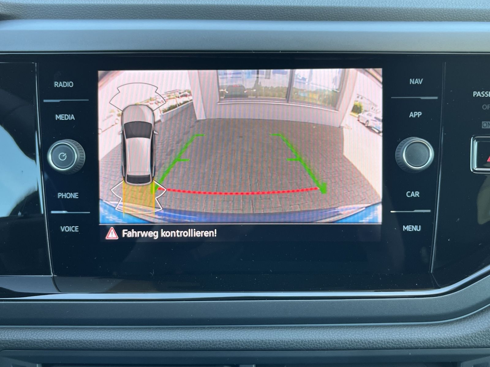Volkswagen Taigo 1.5 TSI R-Line - Samsaru's Car Outlet