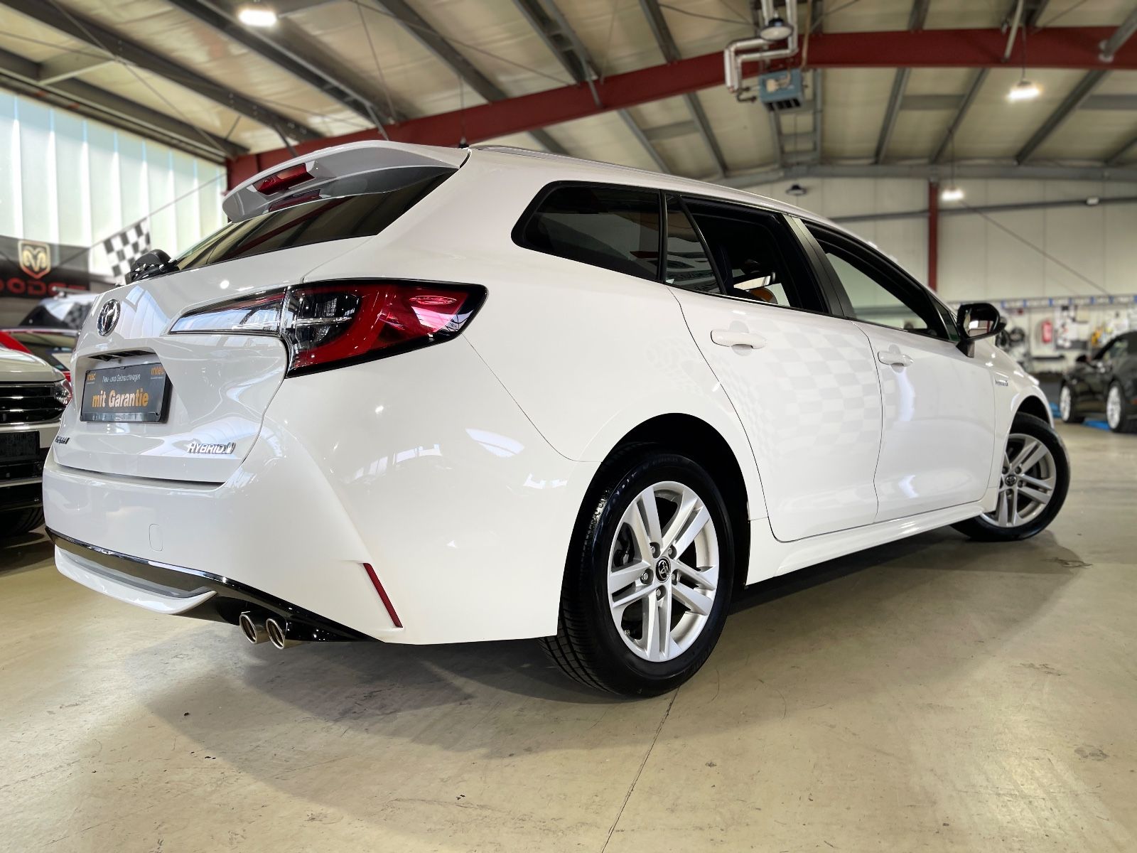 Toyota TOURING SPORTS HYBRID BUSINESS - Samsaru's Car Outlet