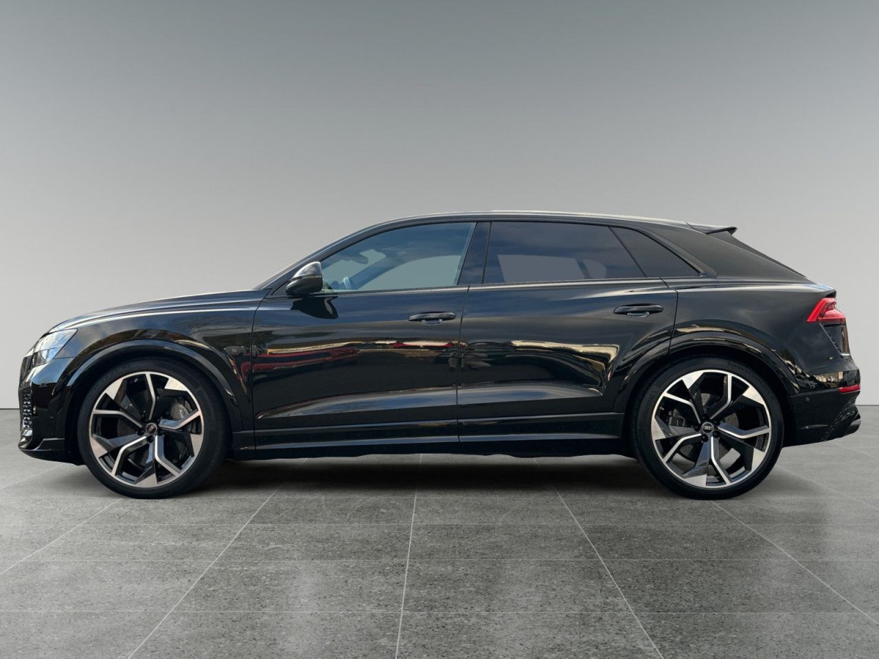 Audi RS Q8 4.0 TFSI AHK HUD VMax Keramik Matrix