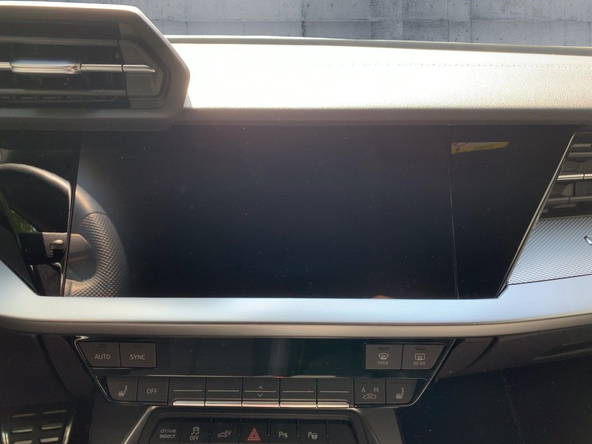 Audi A3 Sportback 40 TFSI e S-TR S-LINE - Samsaru's Car Outlet
