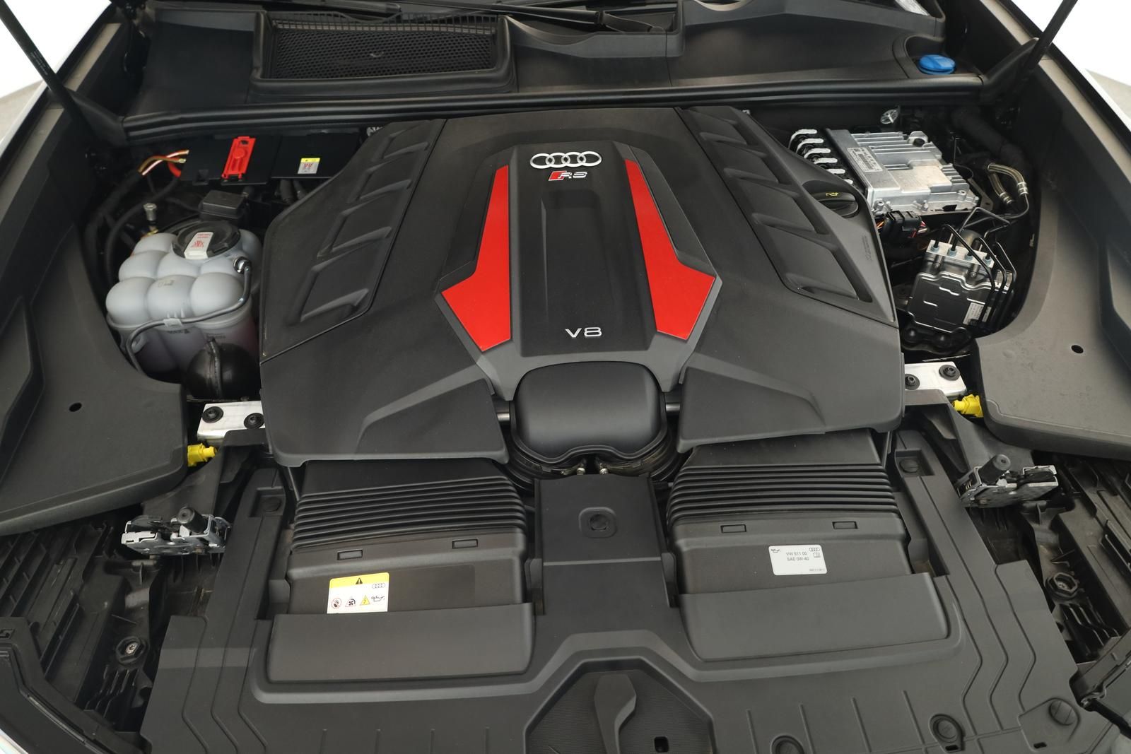 Audi RS Q8 SUV performance Laser Pano Vmax RSAbgas 23