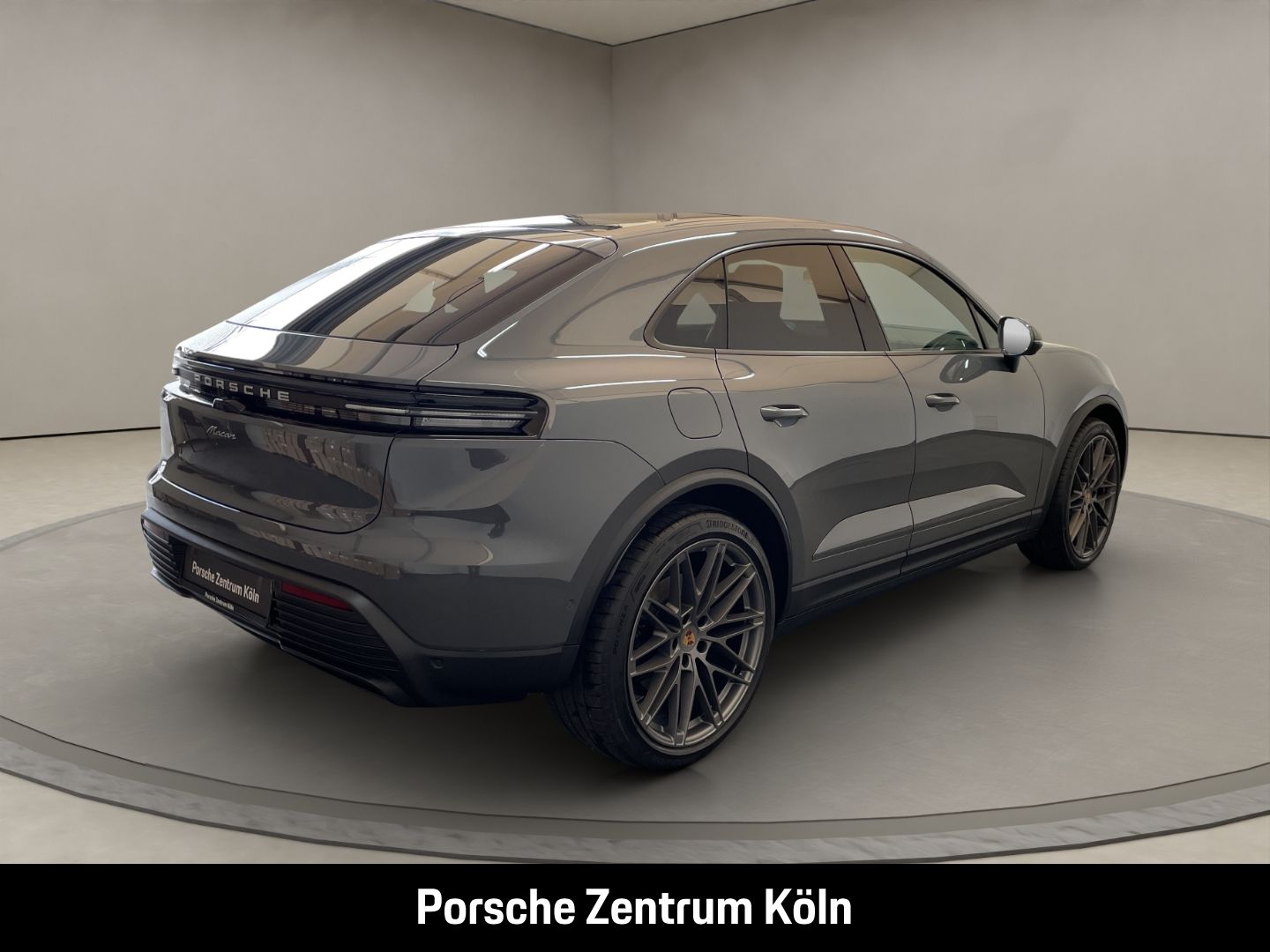 Porsche Macan BOSE Luftfederung 22-Zoll Panoramadach
