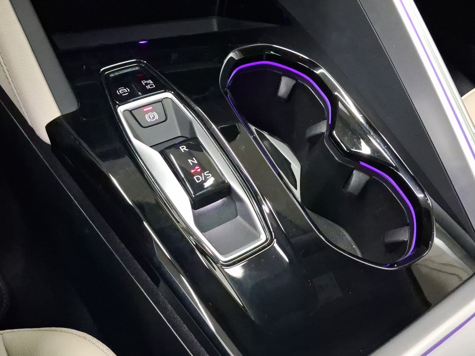 Audi Q5 TDI Q 2x S LINE AHK PANO NAVI+ LUFT