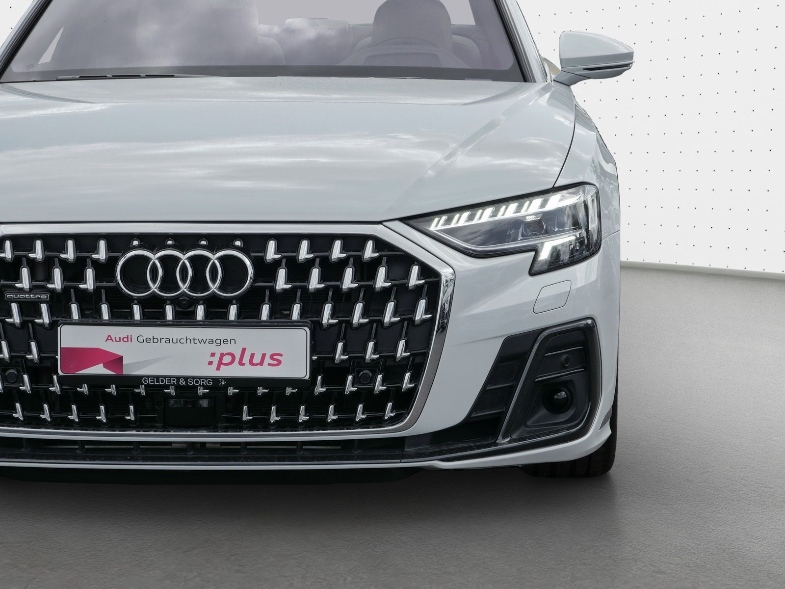 Audi A8 60 TFSI e quattro - Samsaru's Car Outlet