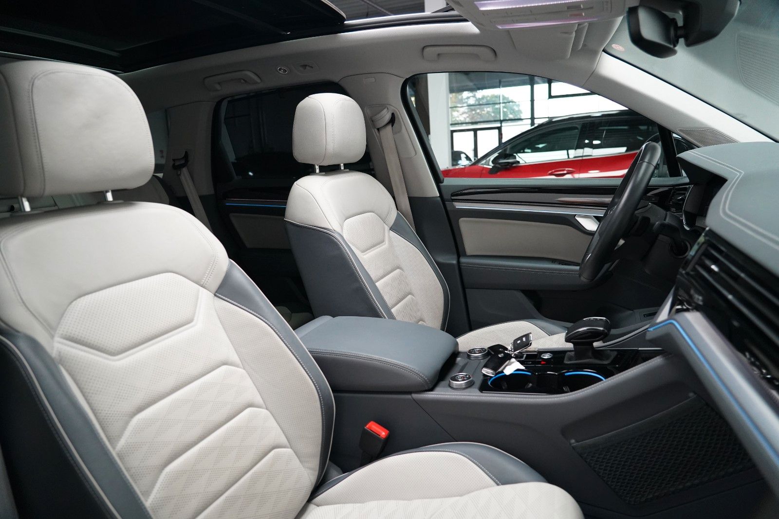 Volkswagen Touareg 3.0TDI 4M Elegance PANO 360 LUFT SOFT