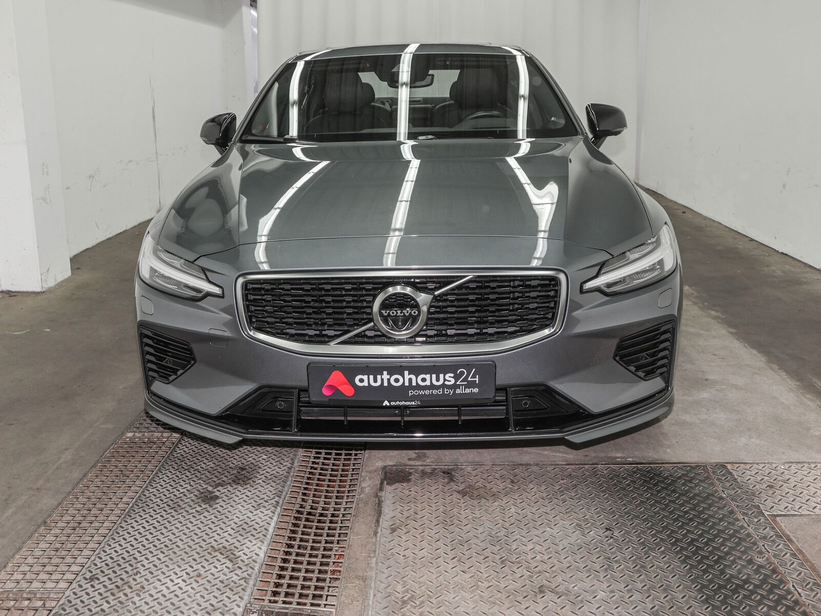 Volvo S60 T8 PHEV AWD R Design|LED|Navi|360°