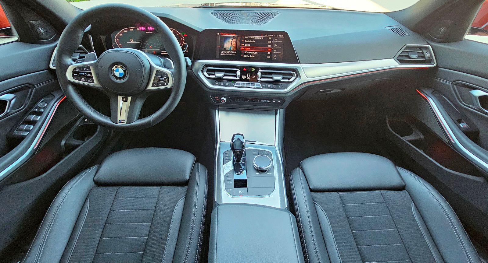 BMW 330e M Sport - Samsaru's Car Outlet
