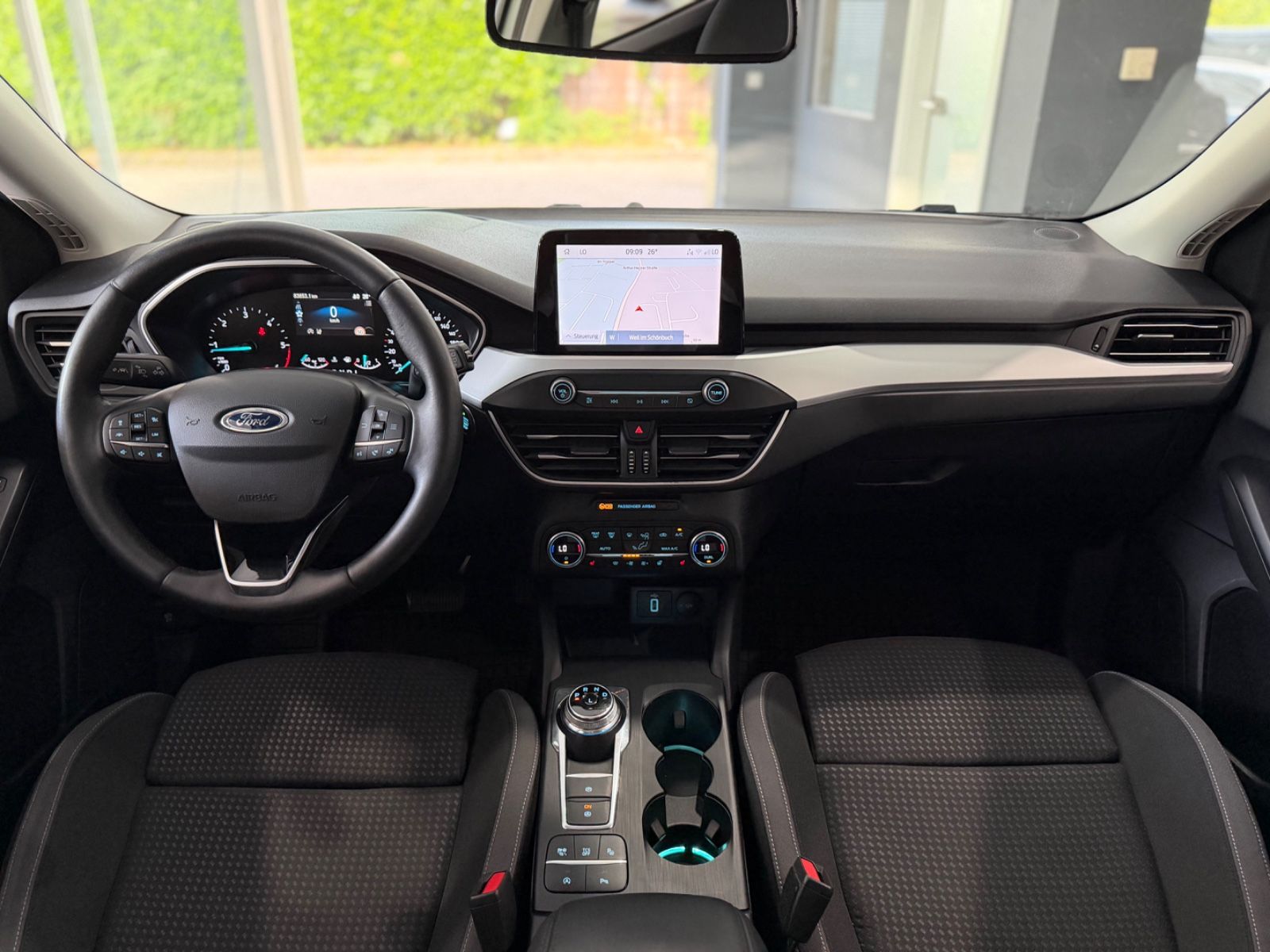 Ford Focus Turnier 2.0 C&C*AUTOMATIK*AHK*KAMERA*ACC*
