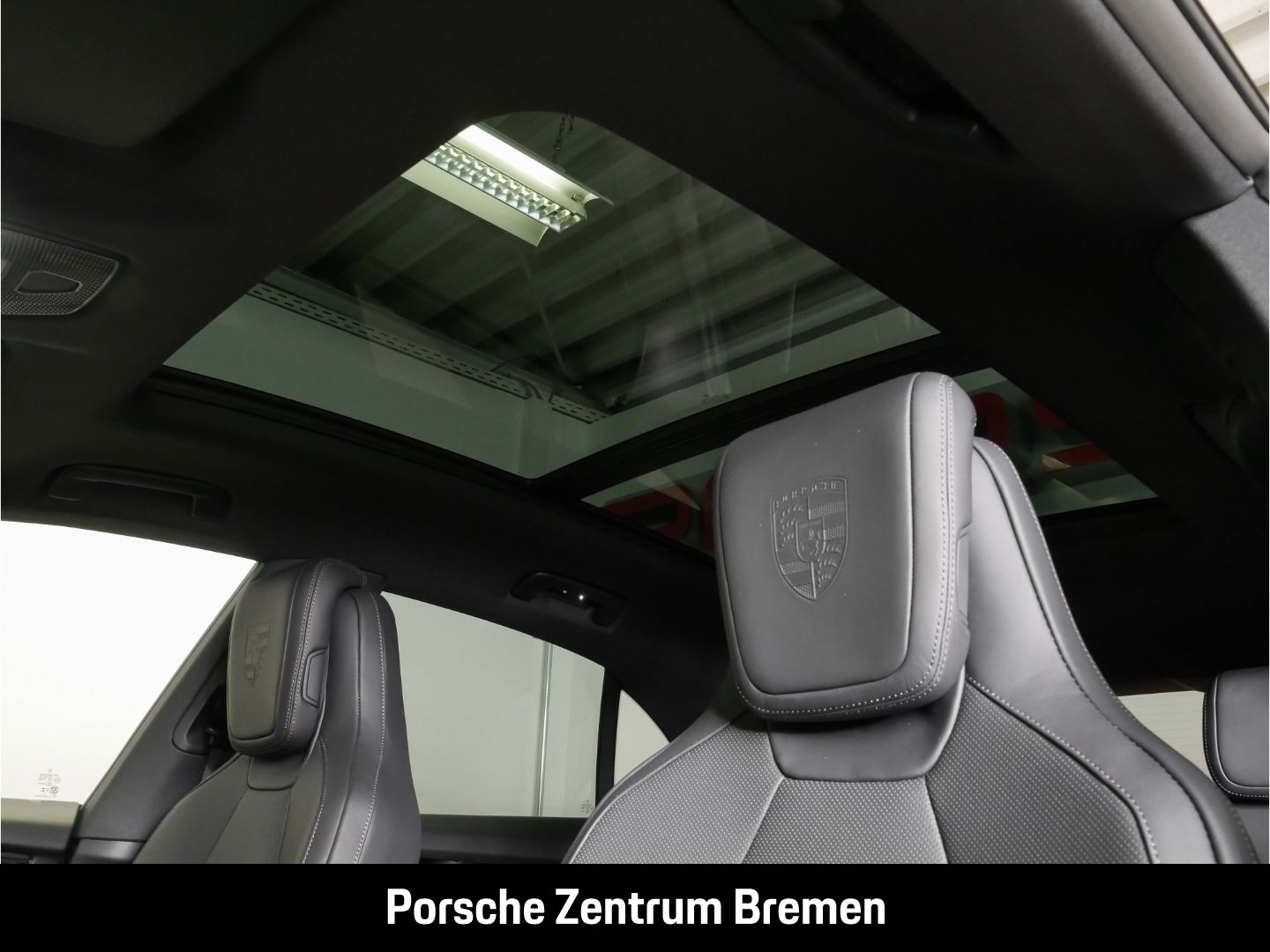 Porsche Macan 4S Sportpaket - Samsaru's Car Outlet