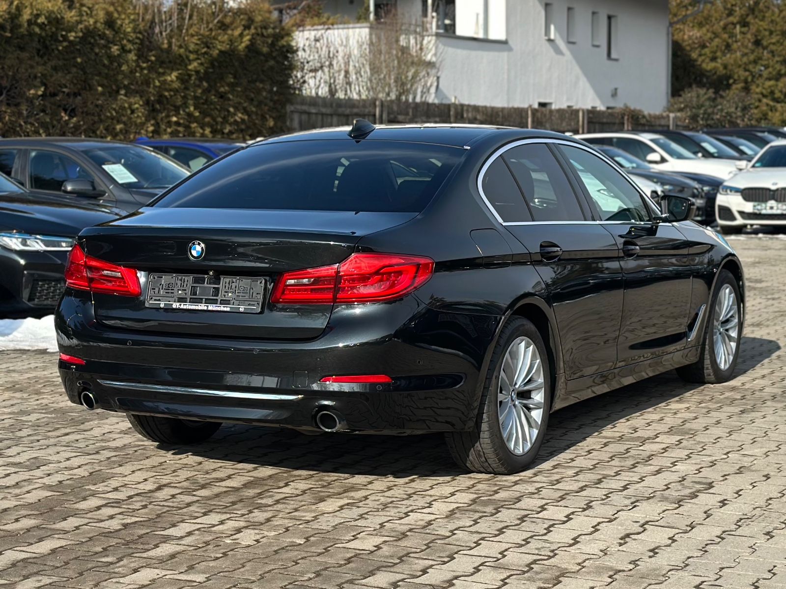 BMW 530d xDrive Luxury Line Leder Head-Up ACC Kamera