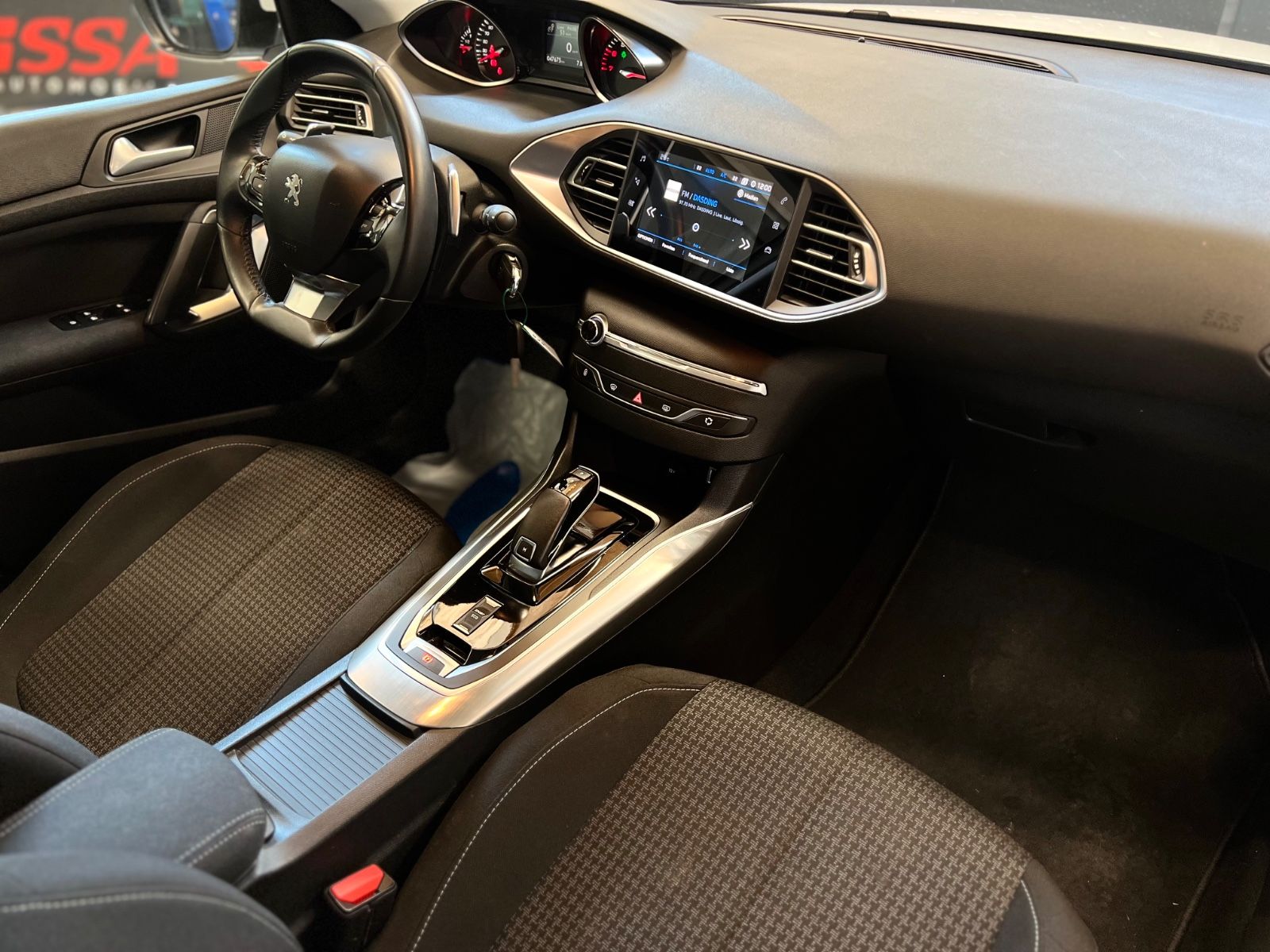 Peugeot 308 Active Pack - Samsaru's Car Outlet