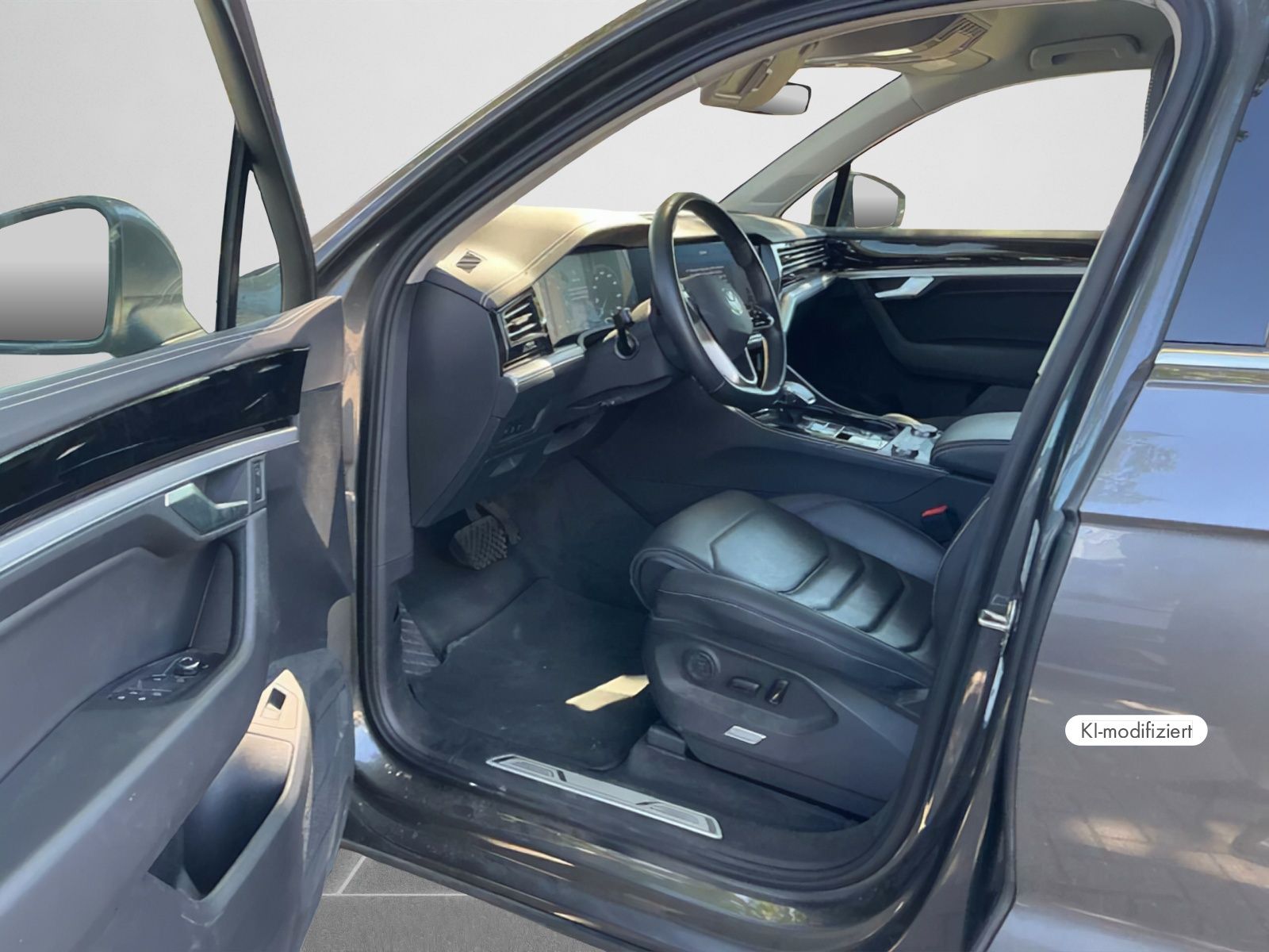 Volkswagen Touareg Elegance 3,0 TDI 4MOTION | 21" in Schwar